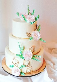  «Торт с цветами и фигурками» (А125314)