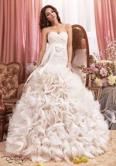 Свадебное платье V46528. С пышной юбкой, длинное без шлейфа.